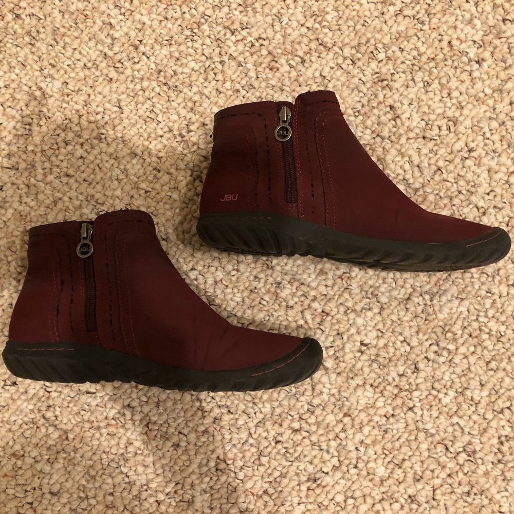 JBU Ladies Boot Size 8M
